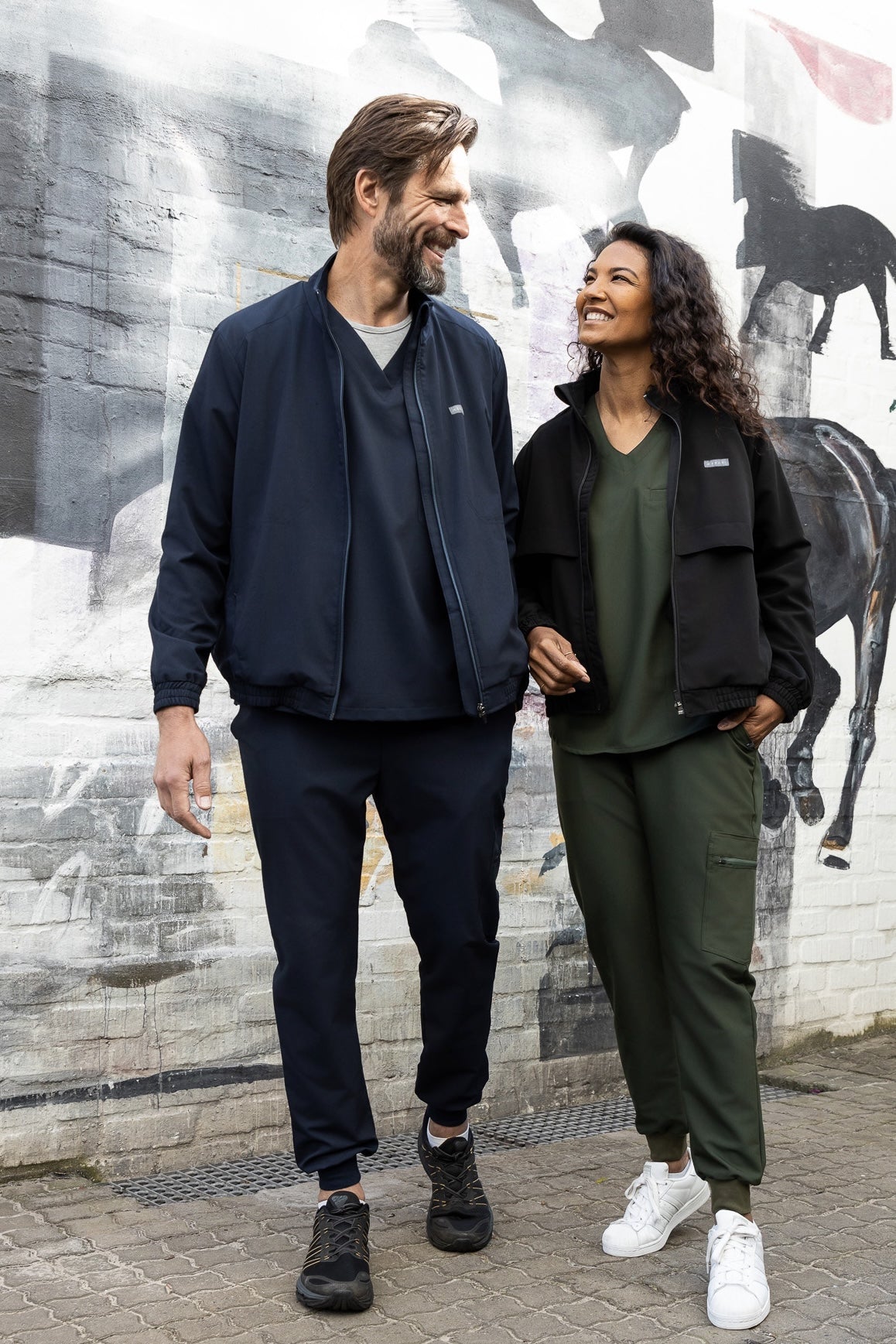 The Albert Men's Scrub Jacket - Navy – Meraki Scrubs