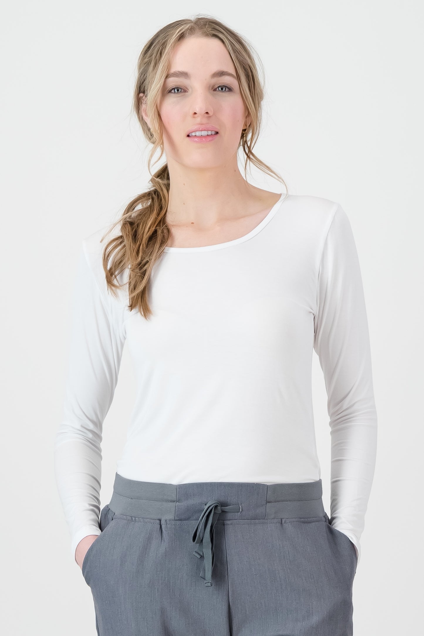 Ladies Long-sleeve Underscrub - White