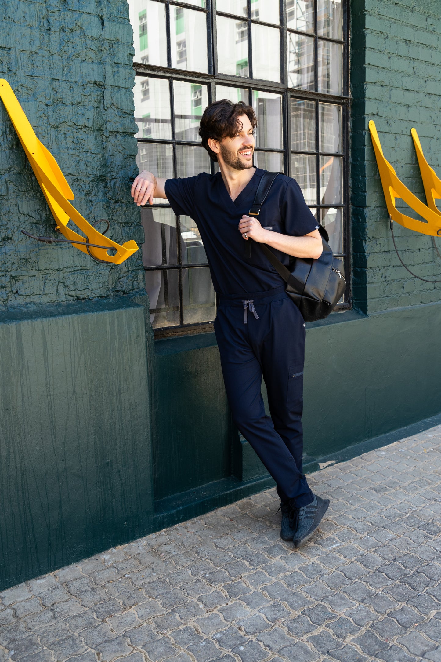 The Mens Straight Leg Scrub Pants - Navy