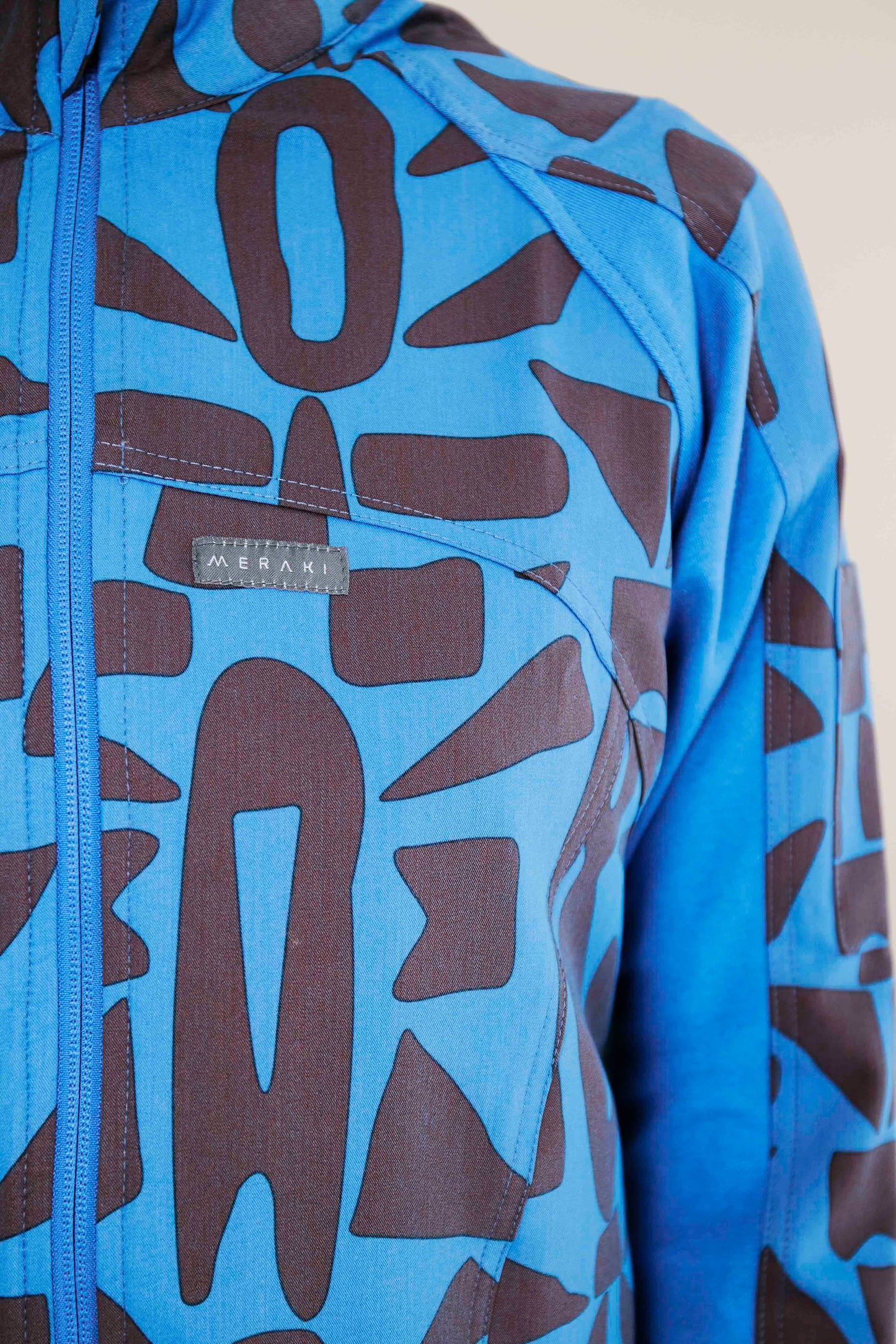 The Lilian Scrub Jacket - Makeba Print