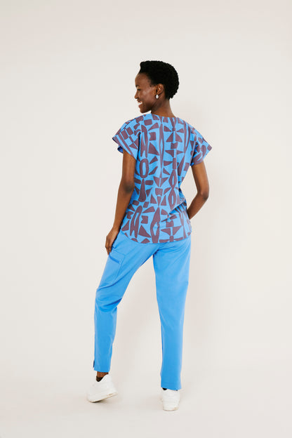 The Coco Women's Scrub Top - Makeba Print
