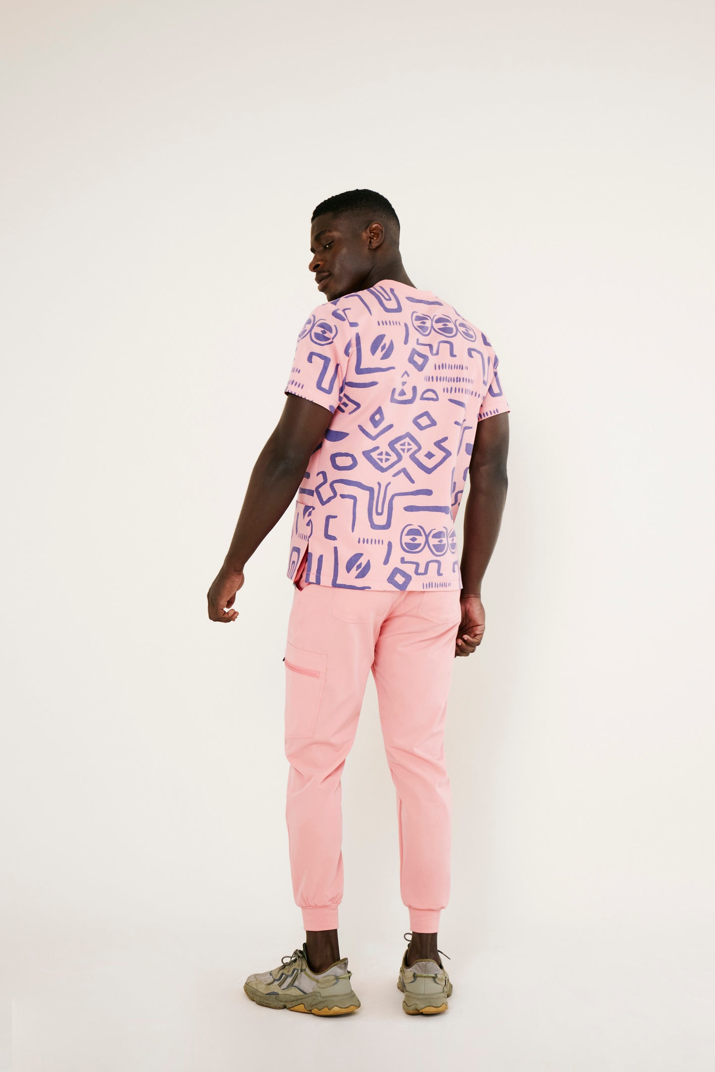The Alexander Men's Scrub Top - Shaka Print