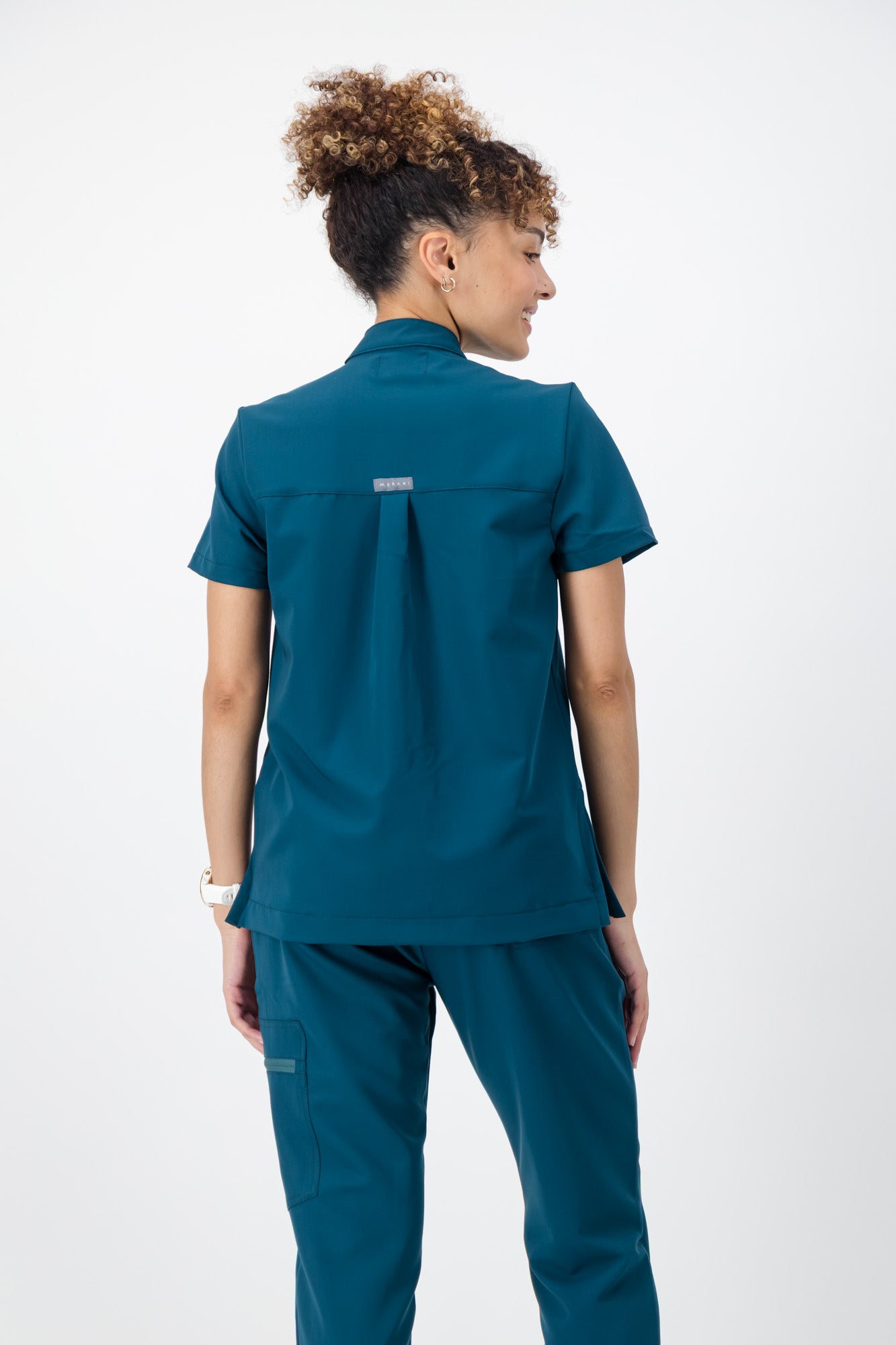 The Charlotte Women's Scrub Top - Lagoon - Meraki Scrubs